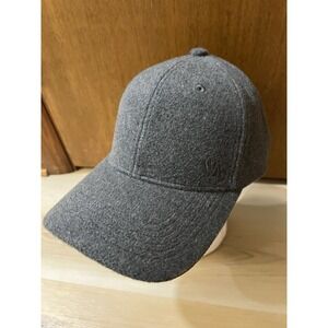 NWOT VRST‎ Mens Flannel Strapback Cap Charcoal Gray Heather Hat Soft Adjustable